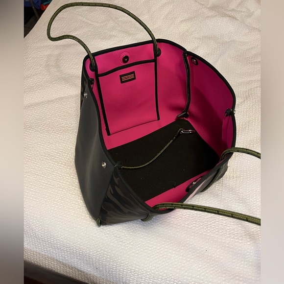 Neoprene Tote Bag + Small Clutch - Picture 4 of 11